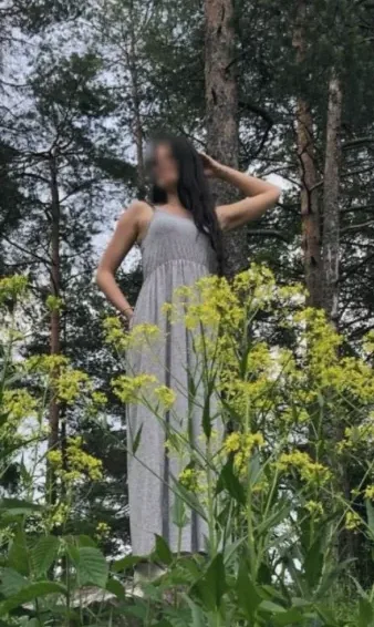 Cara, 36