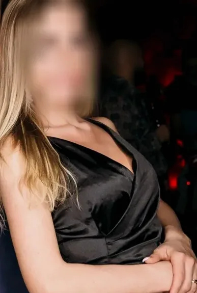 Elif, 35