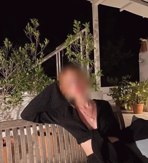 Emilia, 21