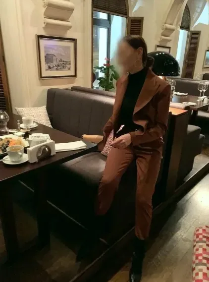 Hannah, 39