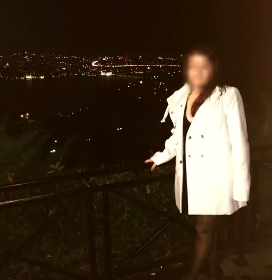 Jasmin, 32