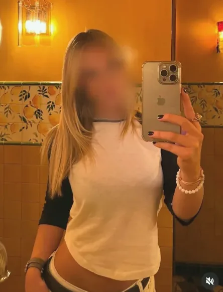 Lotta, 29